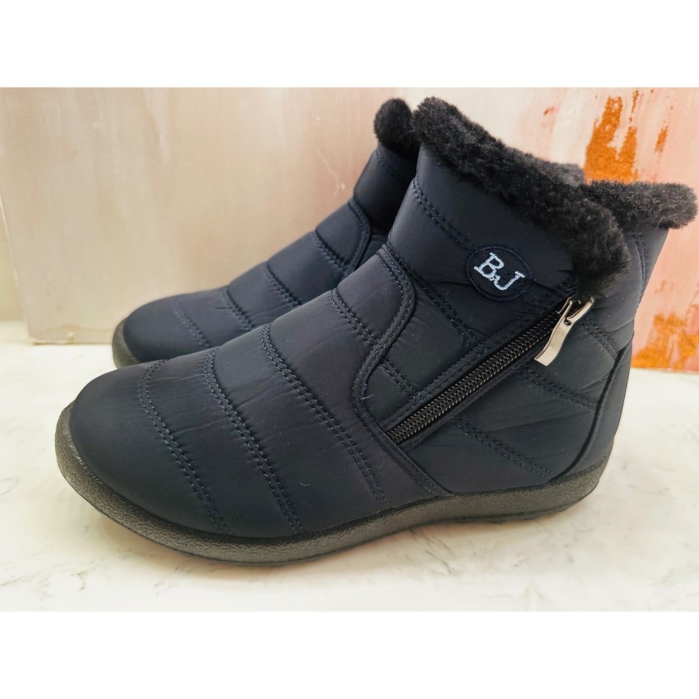 BJ Womens Navy Blue Quilted Faux Fur Lined Winter Snow Boots 39/8.5‎ Ankle Zip